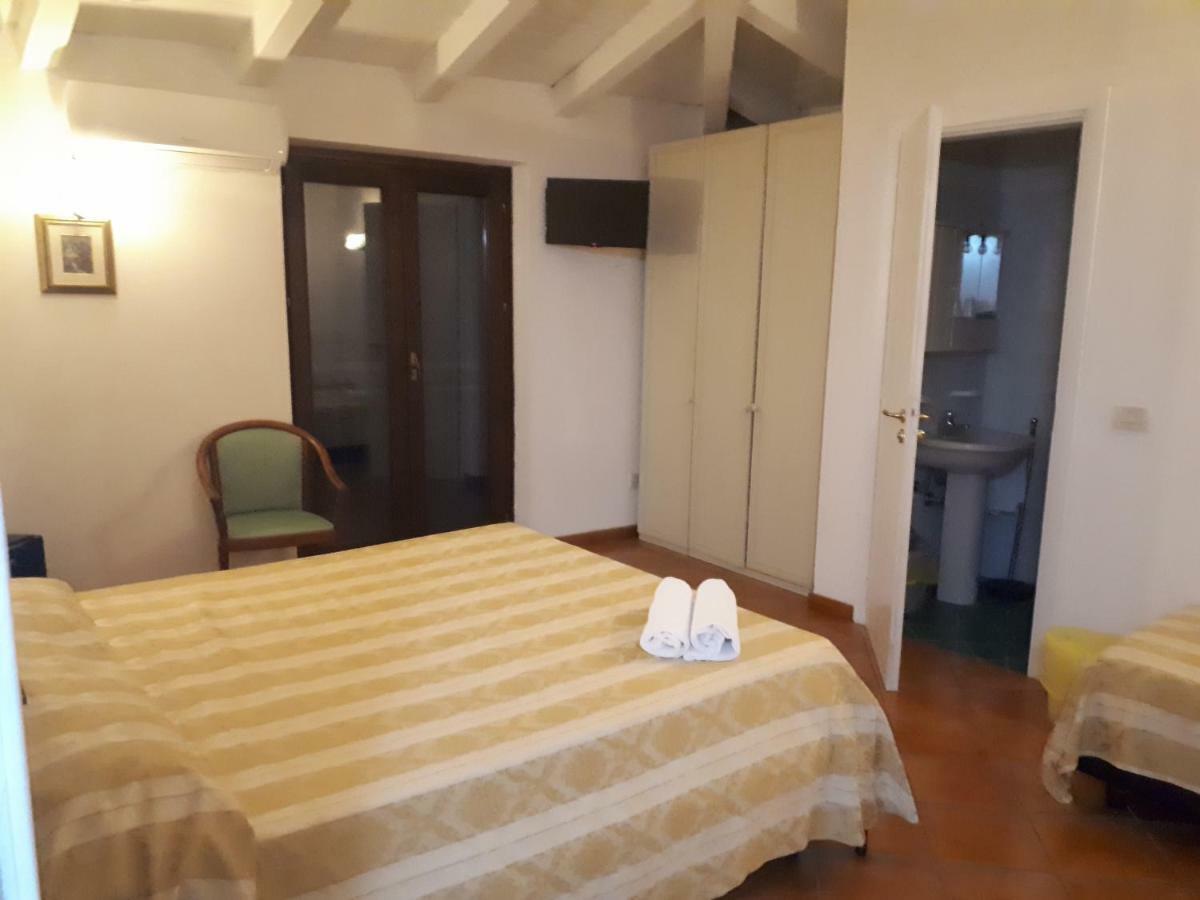 Hotel La Perla Villammare Eksteriør bilde