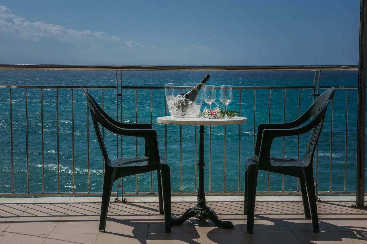 Hotel La Perla Villammare Eksteriør bilde